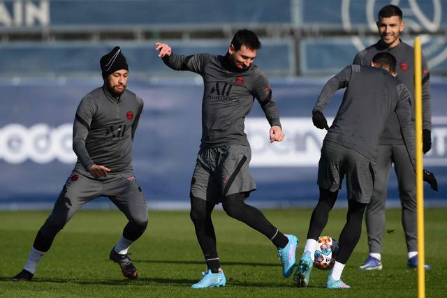 莱昂纳德超神快船险胜76人 森林狼送活塞8连败